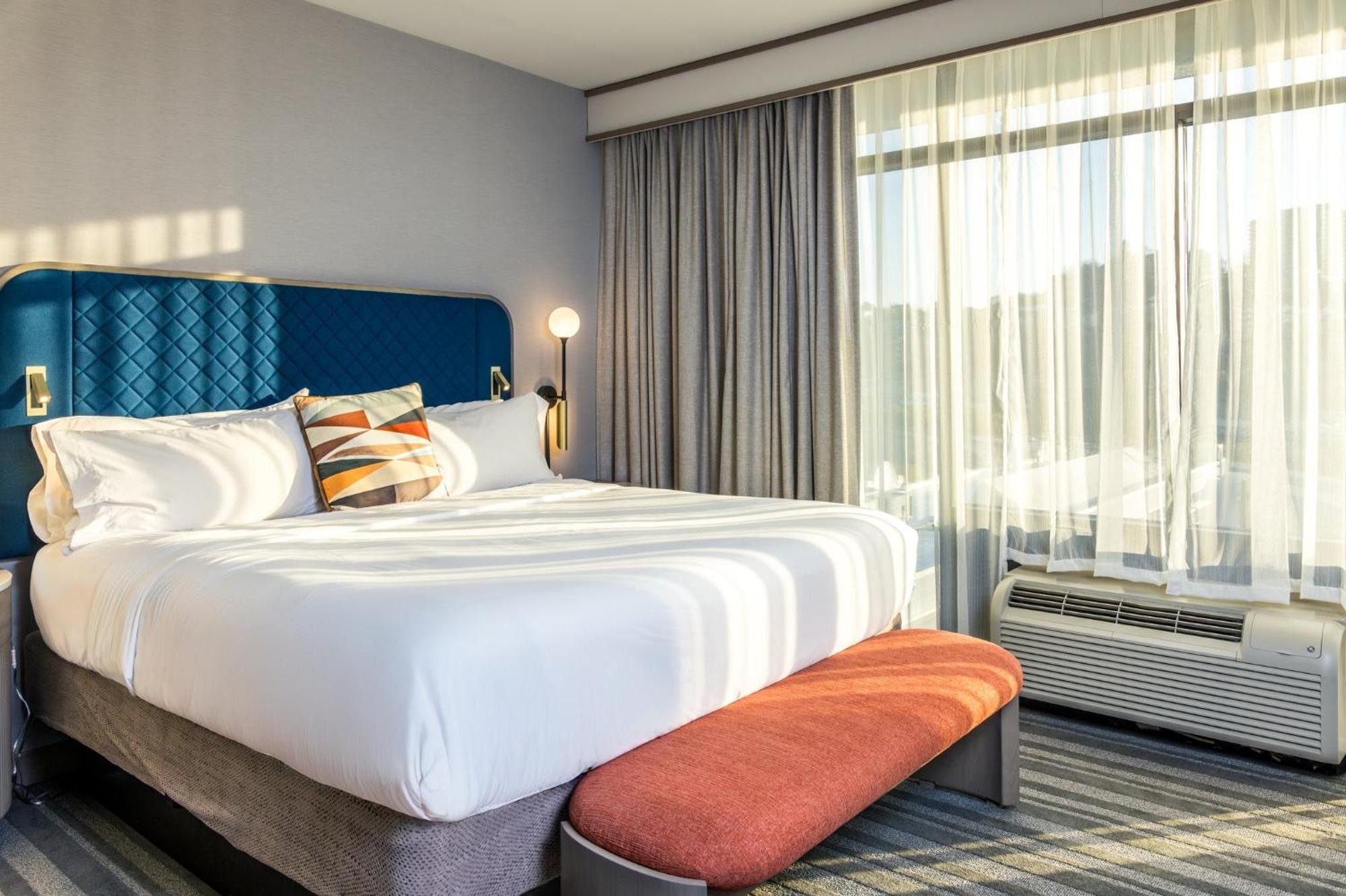 Hotel Voco The Clair Downtown By Ihg 3*