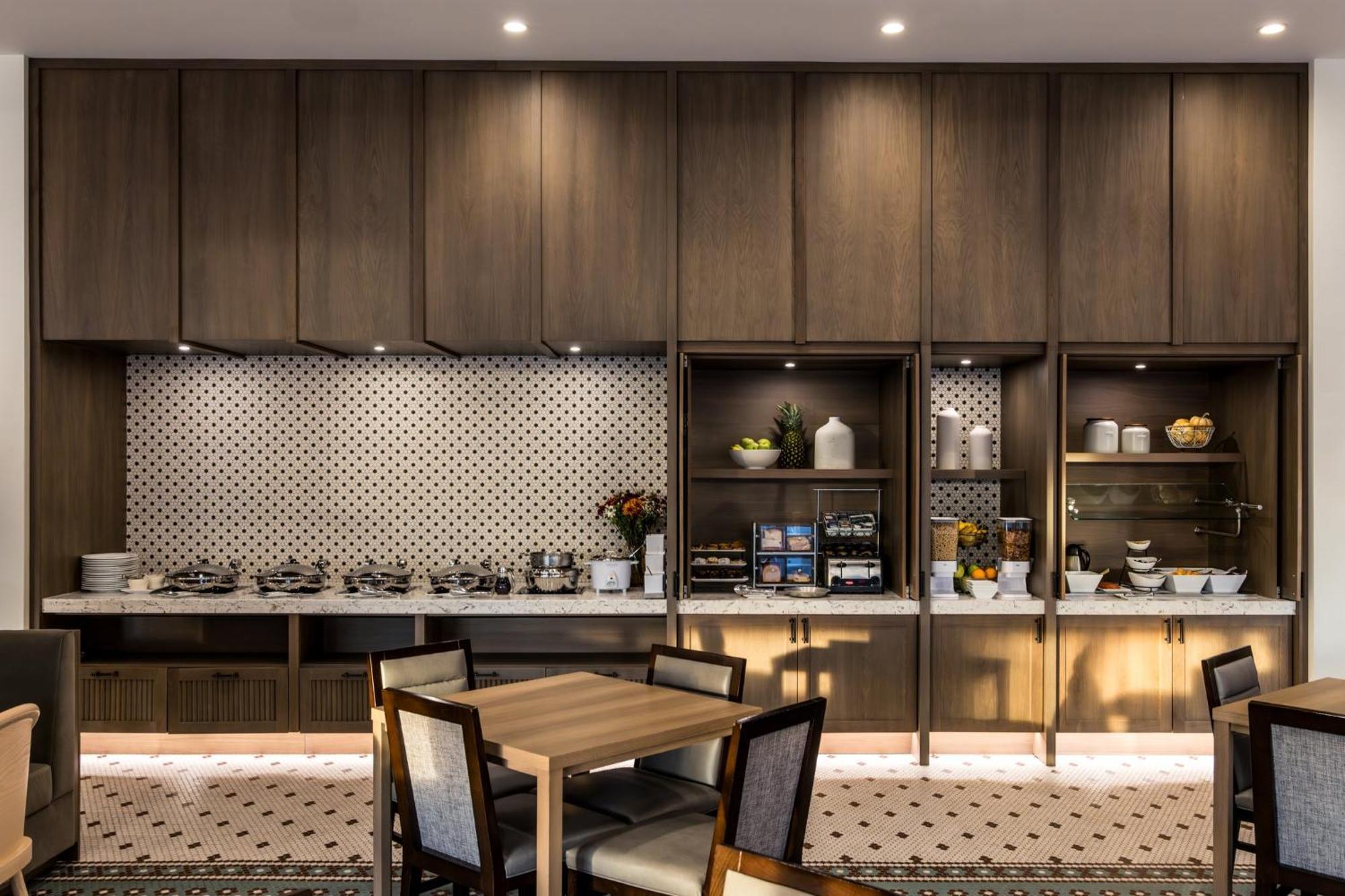 Voco The Clair Downtown By Ihg Hotel Cincinnati